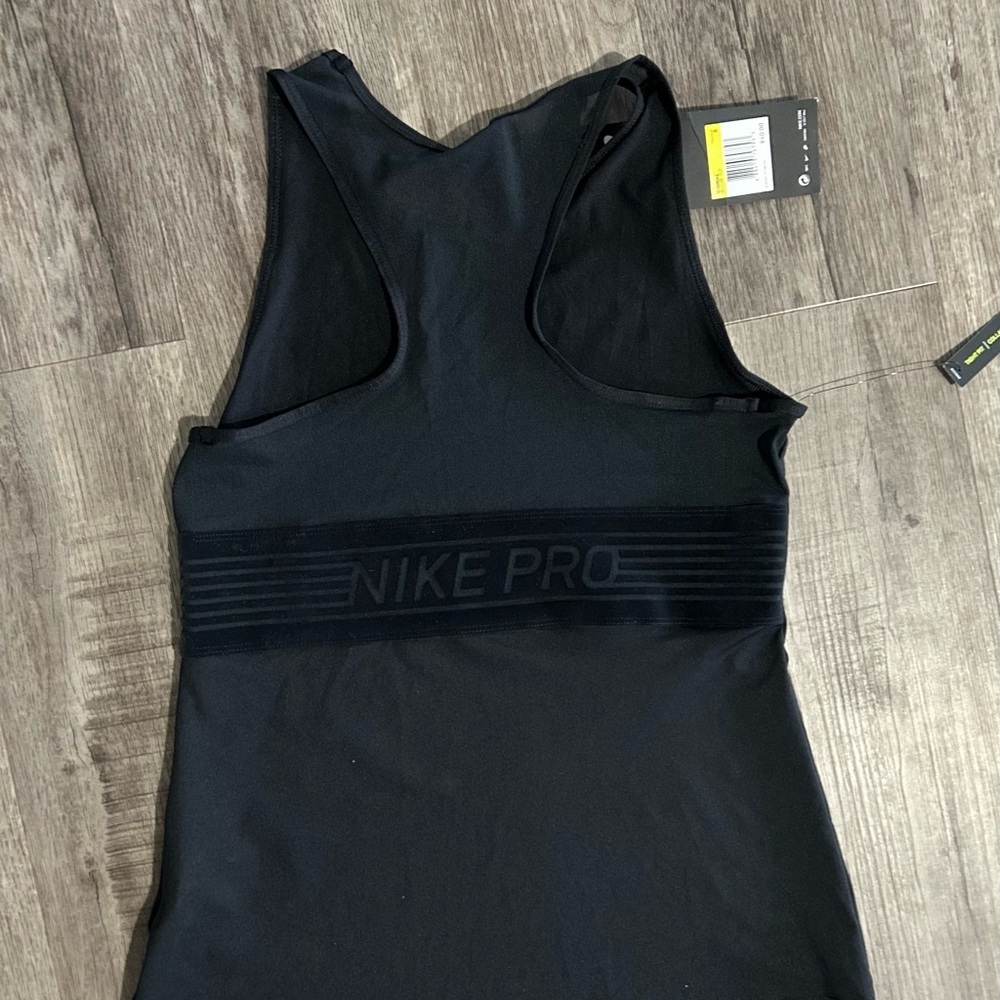 Nike Black Tank Top Dri-FIT Tight Fit - Picture 4 of 5